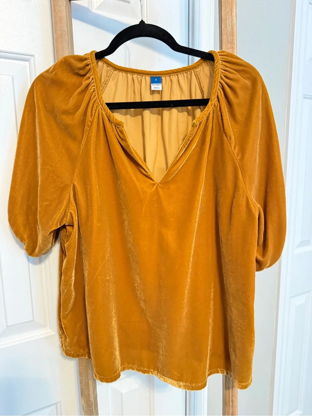 Old Navy Velvet Split-Neck Puff Sleeve Top - Mustard